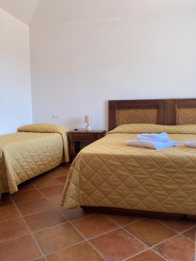 Hotel Funtana Ena Loceri Extérieur photo