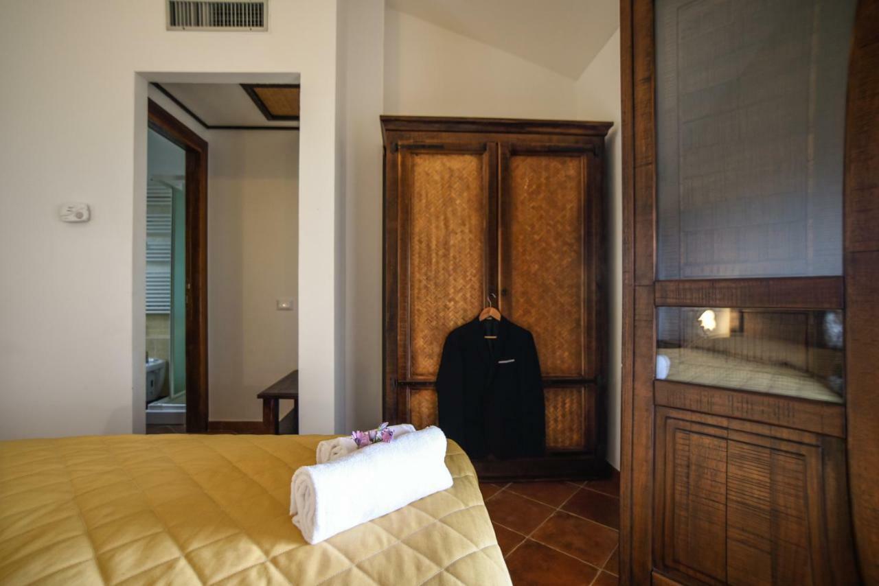 Hotel Funtana Ena Loceri Extérieur photo