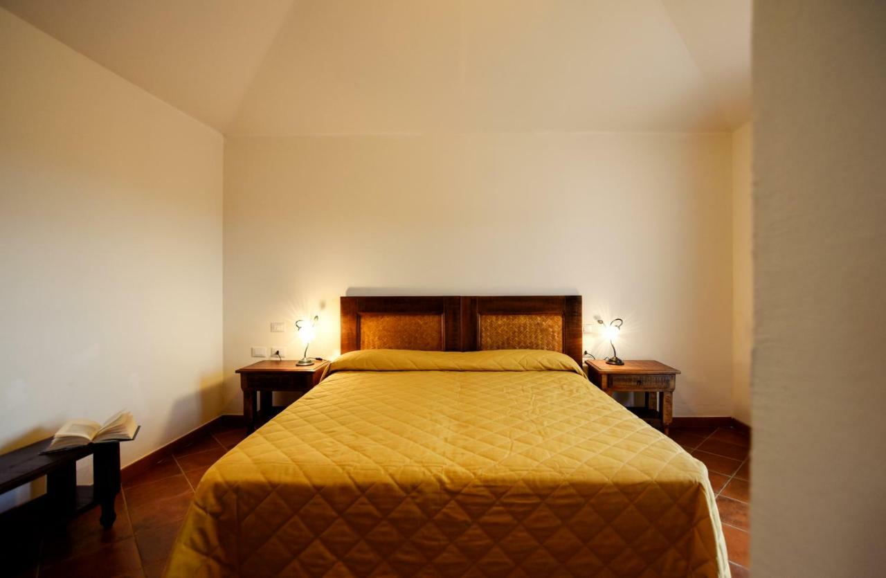 Hotel Funtana Ena Loceri Extérieur photo